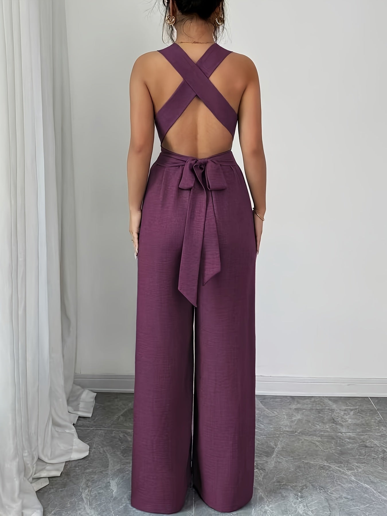 Valentina | Tuta Elegante con Schiena Incrociata