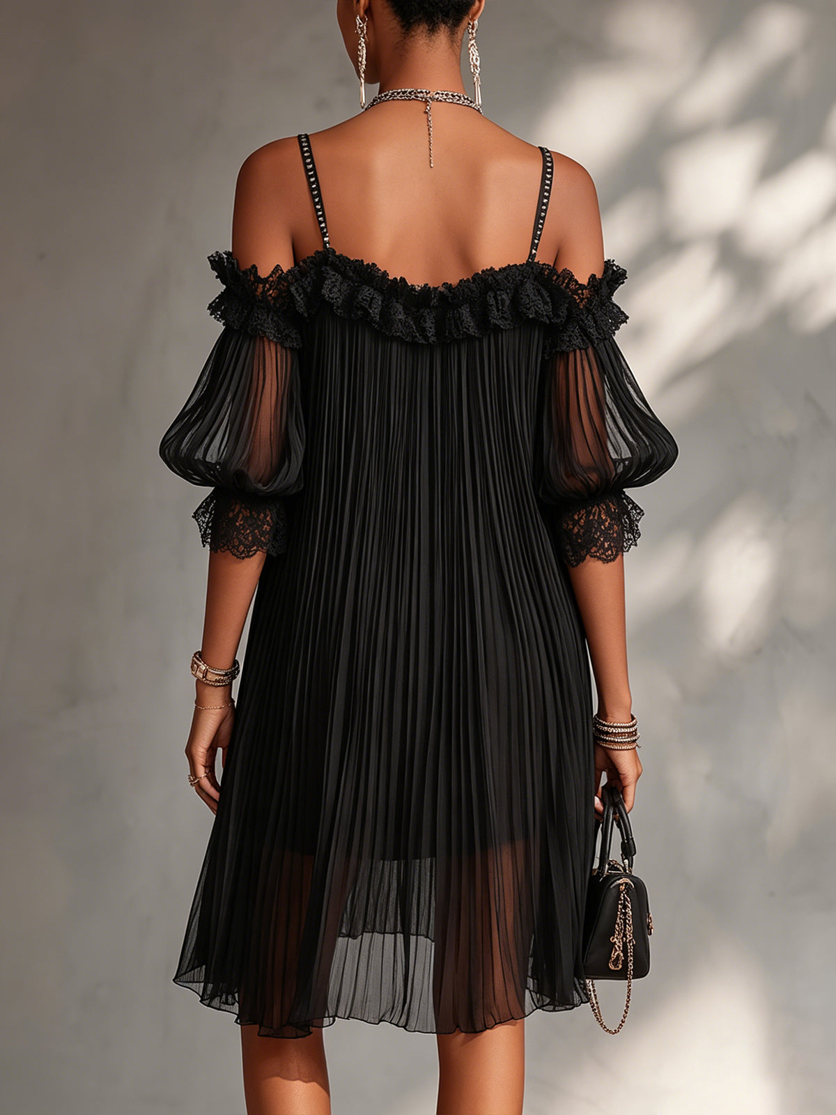 Vittoria | Abito Mini Chiffon Nero con Spalle Scoperte