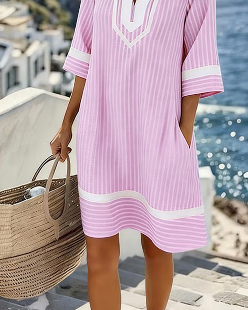 Klara™ | Vestito leggero a righe con scollo a V