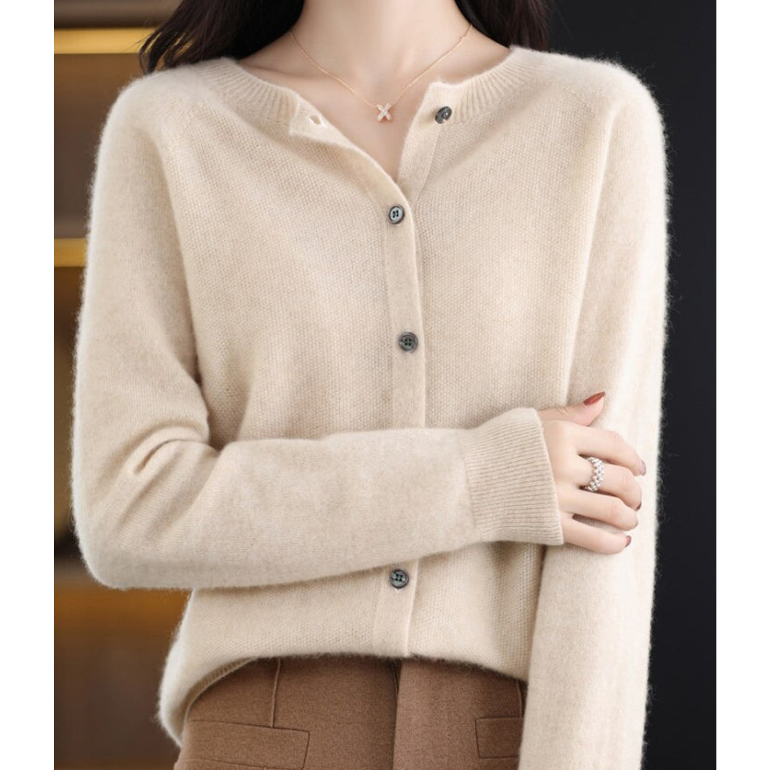 Ludovica | Cardigan in Lana Merino e Cashmere con Bottoni