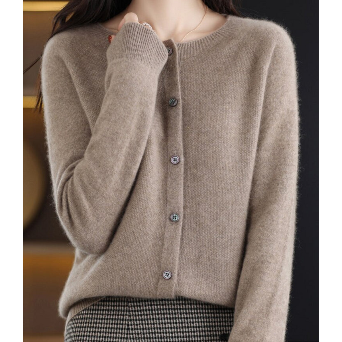 Ludovica | Cardigan in Lana Merino e Cashmere con Bottoni