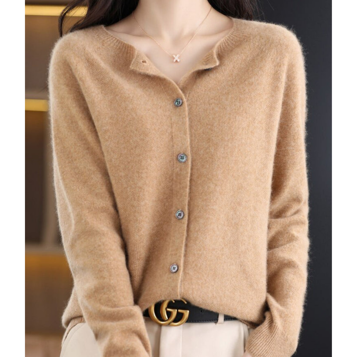 Ludovica | Cardigan in Lana Merino e Cashmere con Bottoni