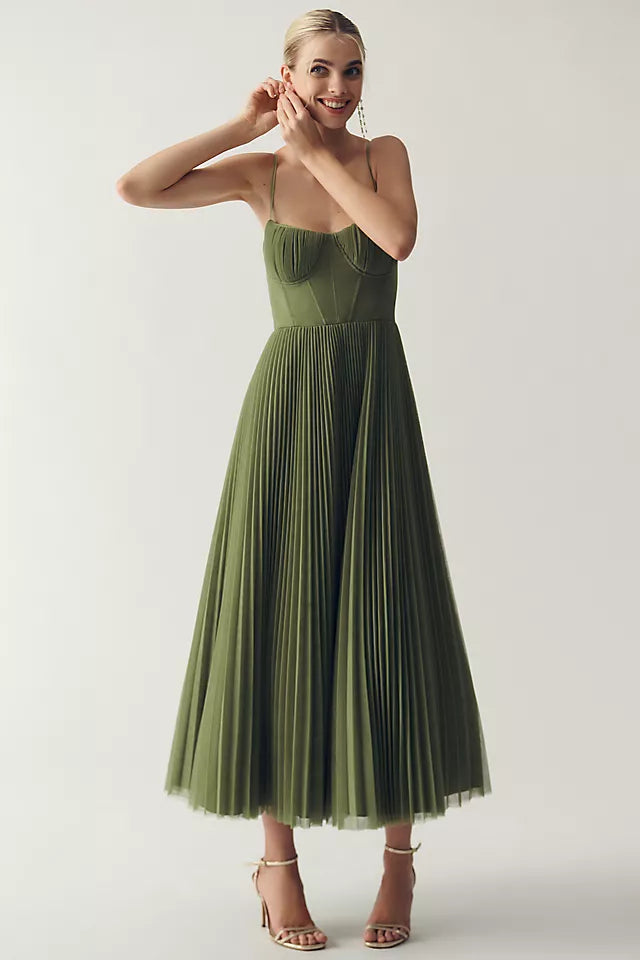 Claire – Abito plissettato in tulle con drappeggio asimmetrico