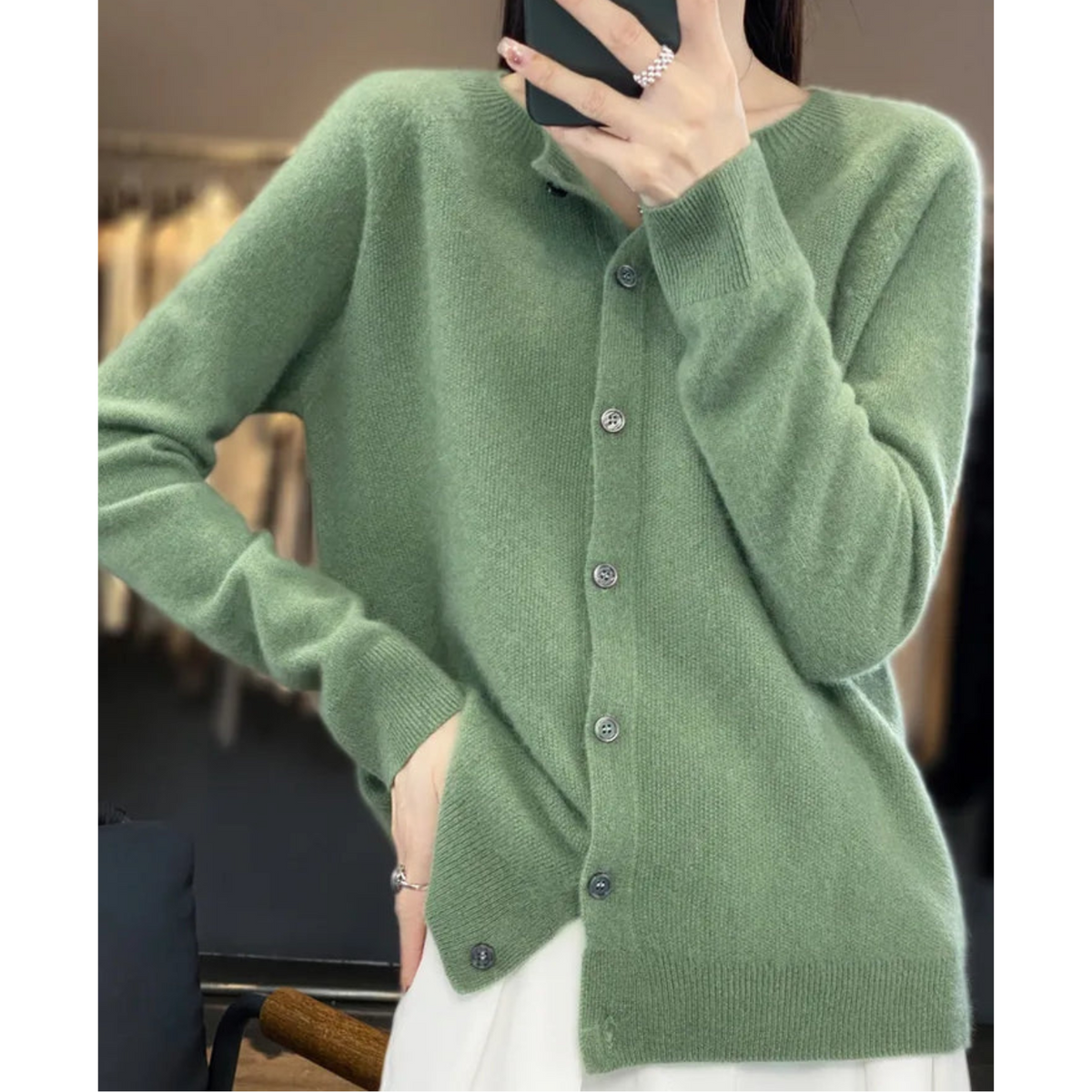Ludovica | Cardigan in Lana Merino e Cashmere con Bottoni