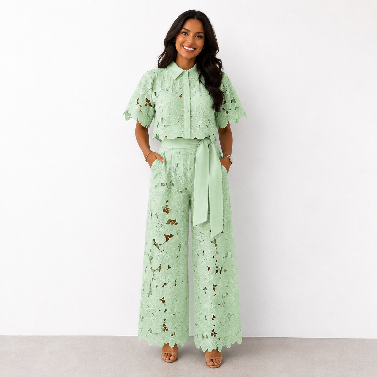 Isabela | Completo Elegante in Pizzo
