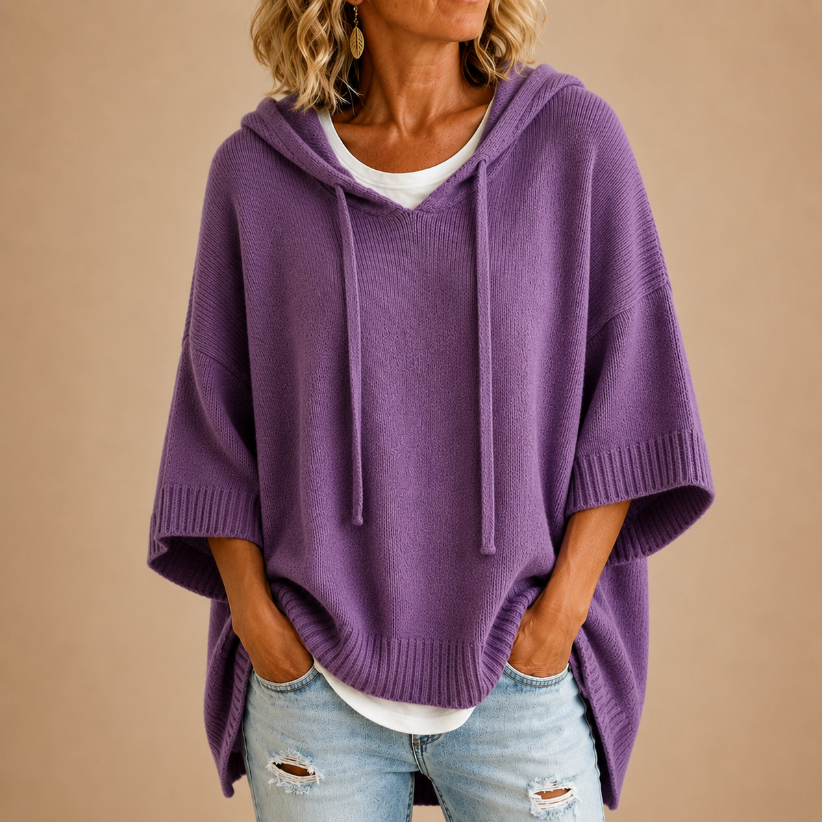 Ottavia | Poncho in Maglia con Cappuccio e Maniche a Tre Quarti