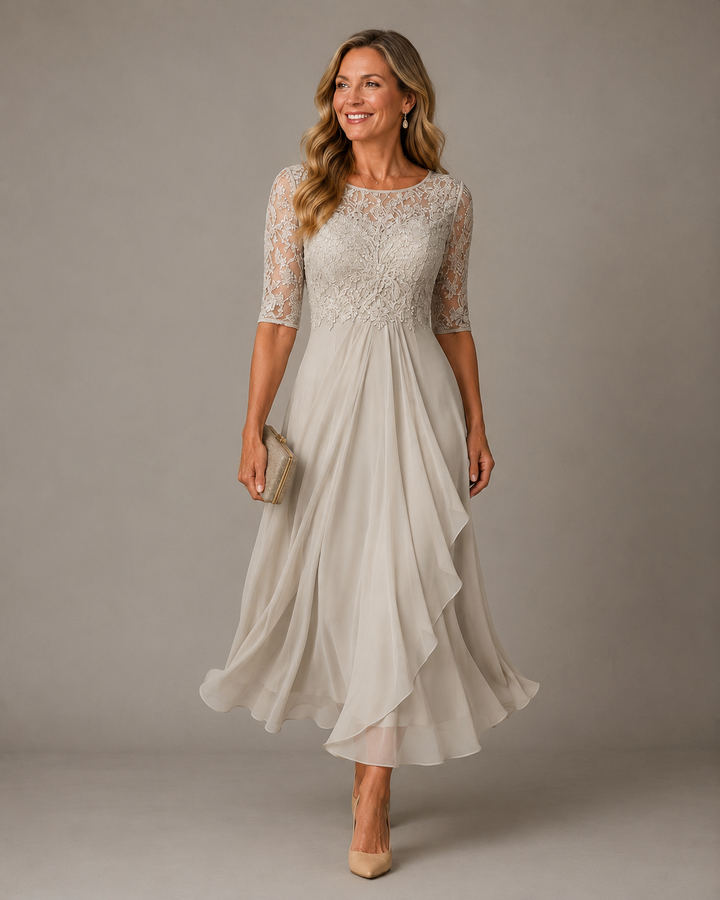 Rose – Il Vestito Midi Favorevole in Pizzo