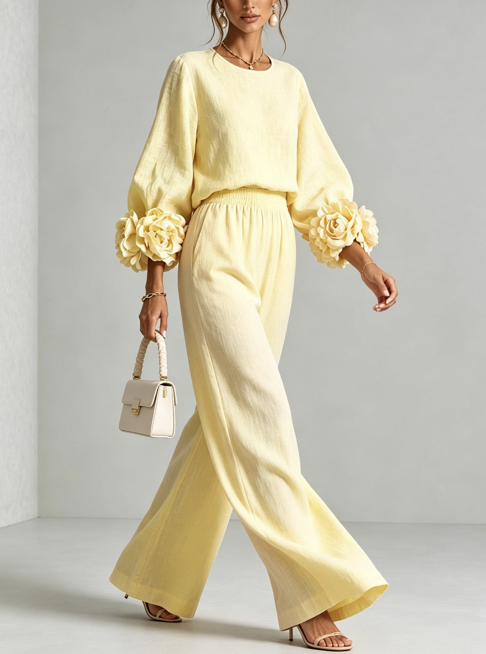 Rosalie | Set a due pezzi con polsini floreali