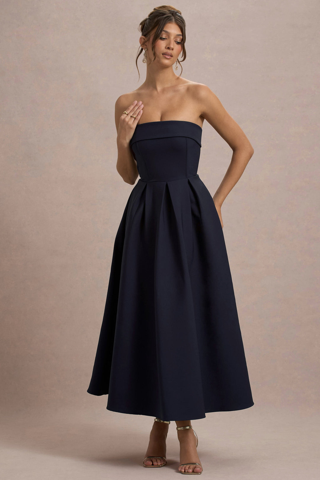 ANNE | Vestito Midi Elegante con Scollatura Senza Spalline