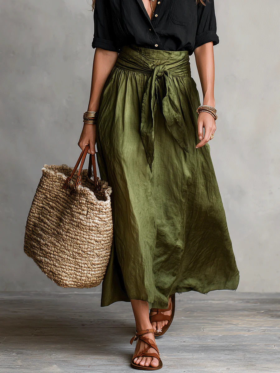 Elena | Set di Due Pezzi: Top Nero e Gonna Midi Verde Oliva