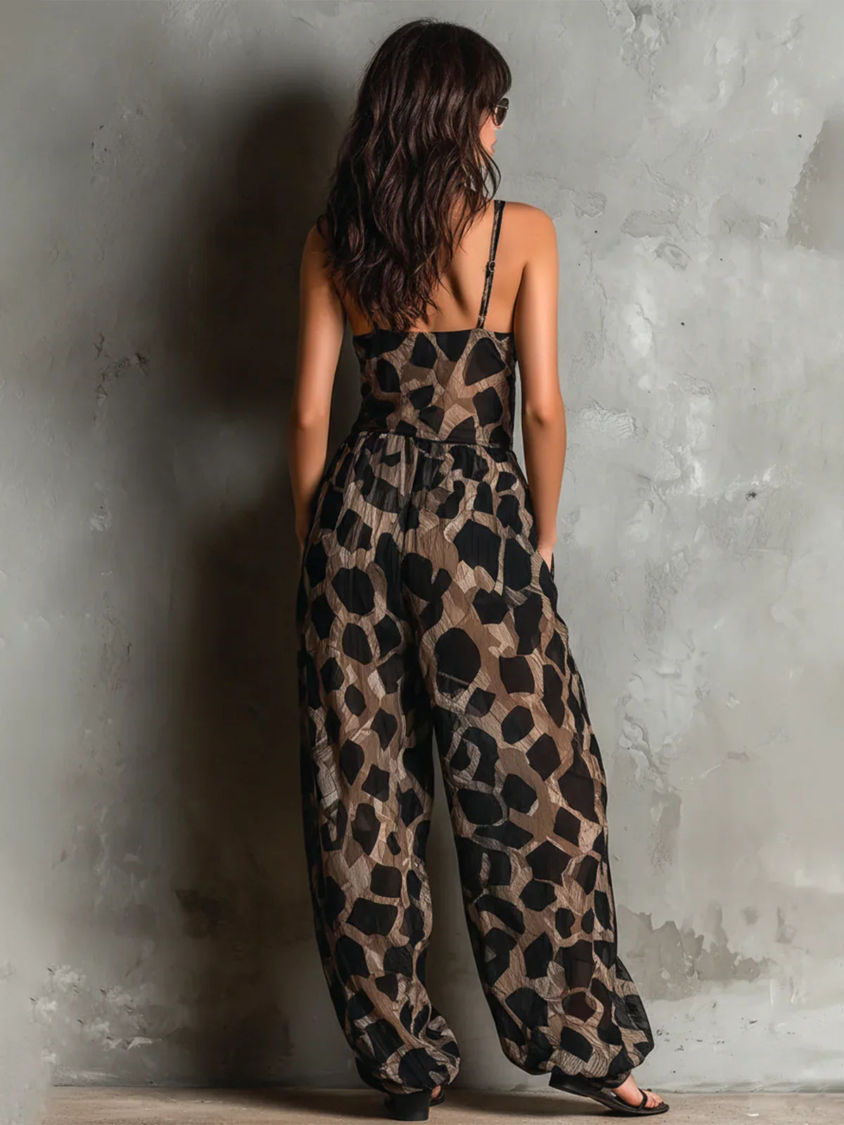 Moretti™ | Tuta elegante con stampa animalier