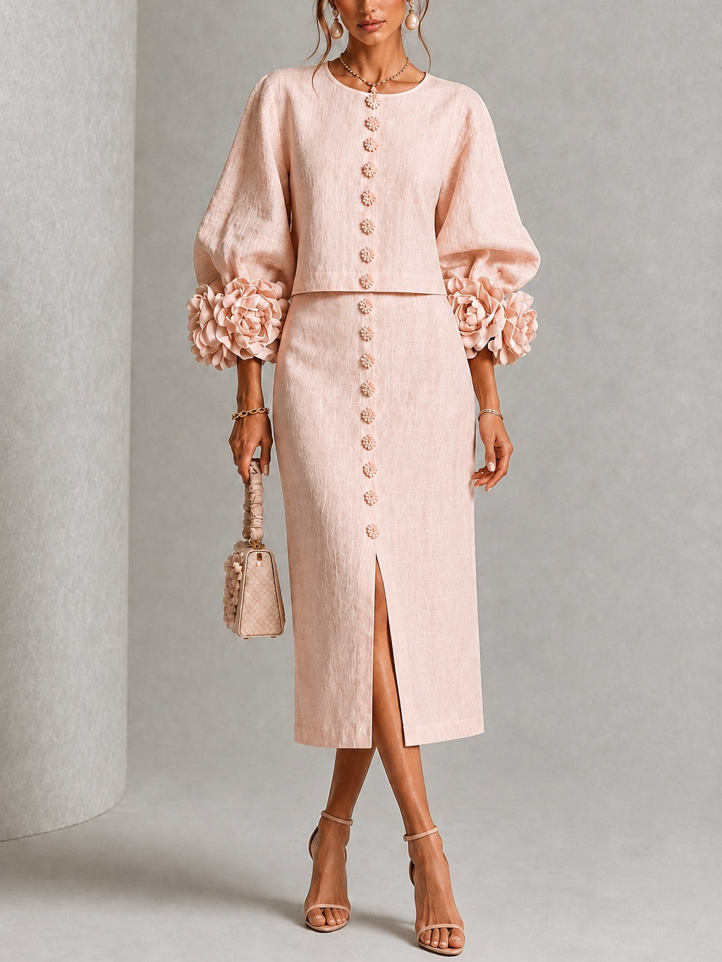 Set Top e Gonna con Bottoni Frontali Floreali Rosa con Maniche Floreali Stravaganti