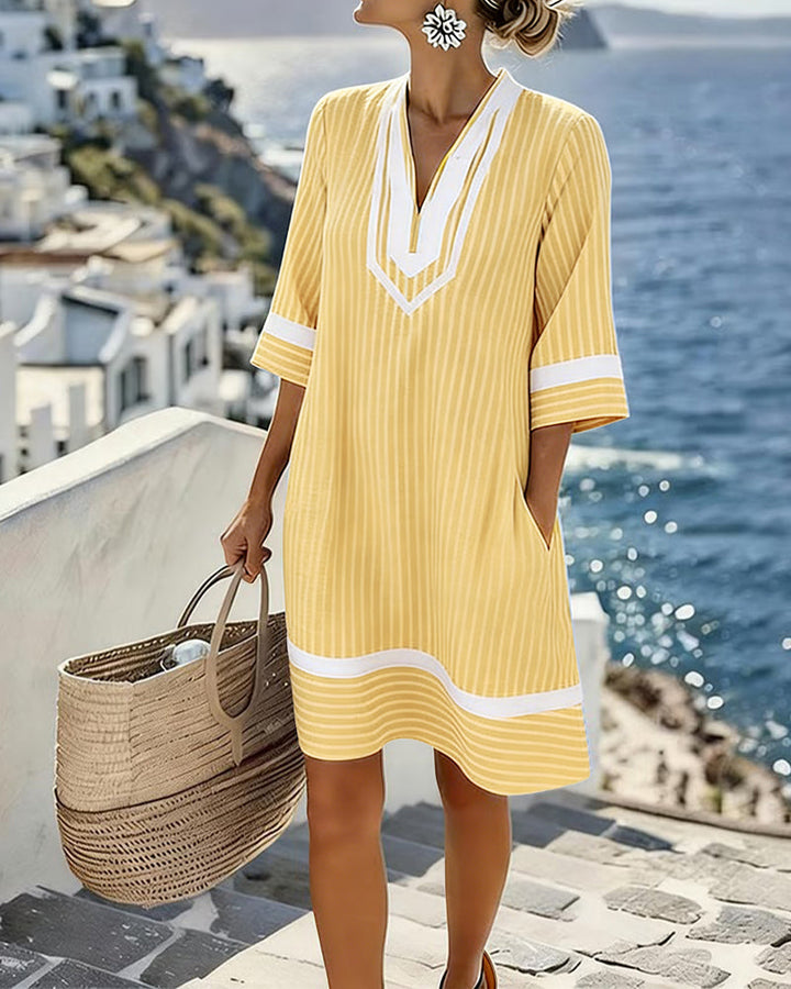 Klara™ | Vestito leggero a righe con scollo a V
