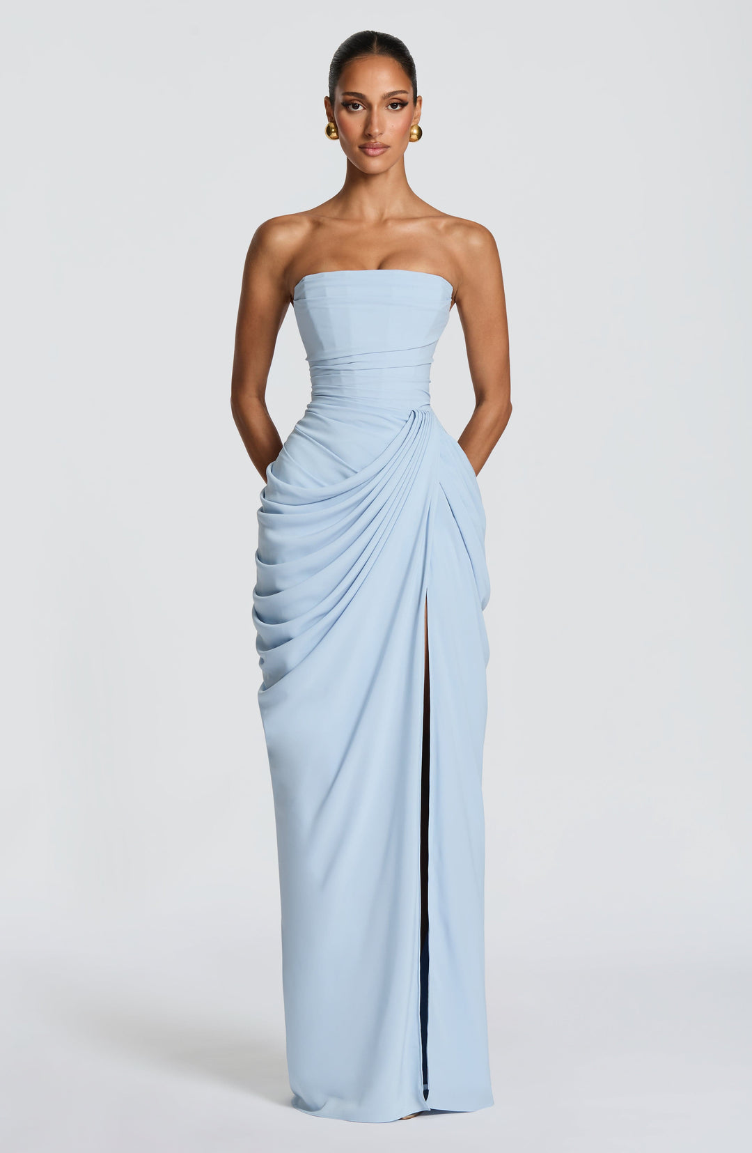 SKY - Eleganza scultorea che definisce la tua figura per Donna
