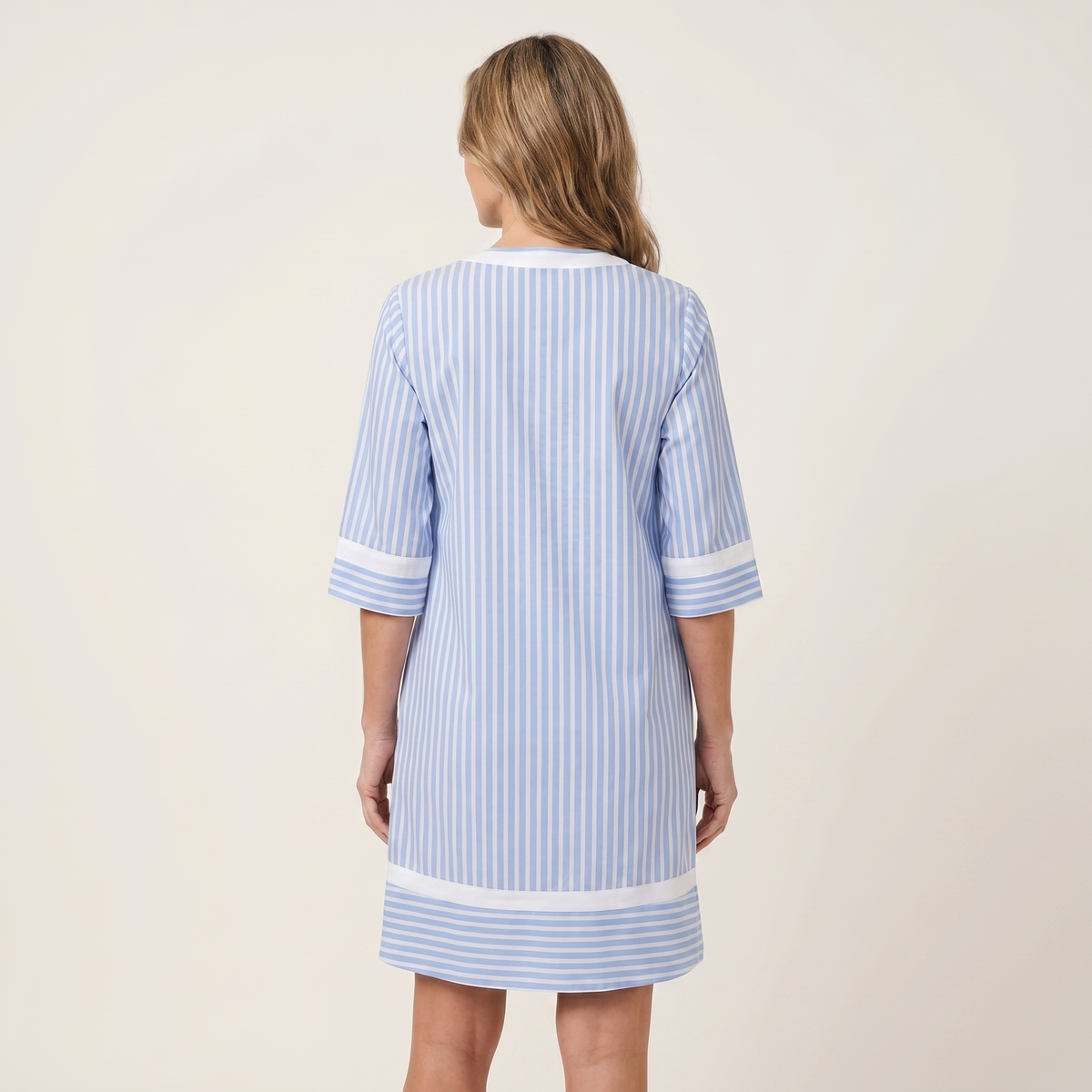 Sanina | Abito Shift con Strisce e Scollo a V