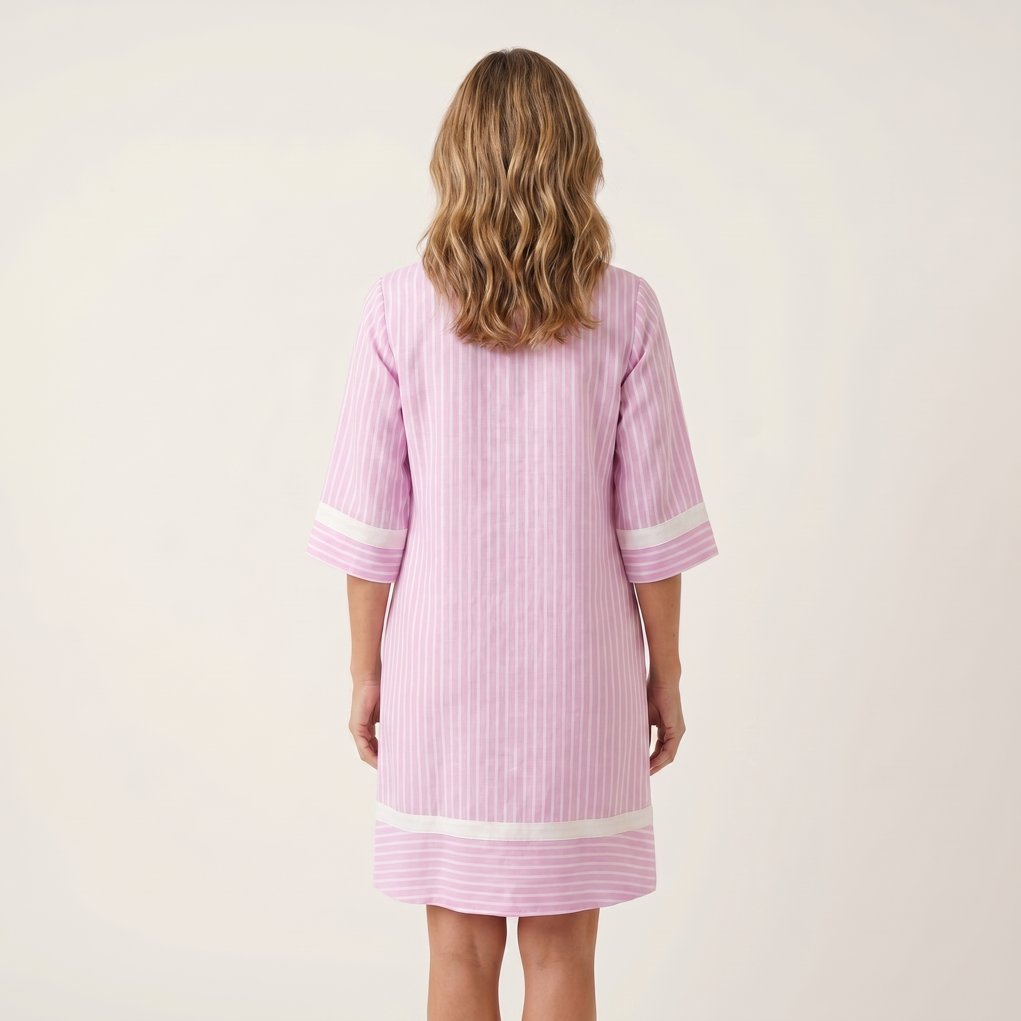 Sanina | Abito Shift con Strisce e Scollo a V