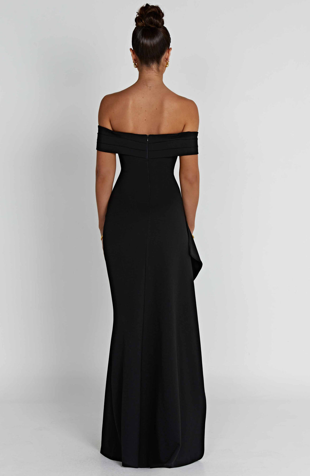 KIM | Abito Maxi in Satin Off-Shoulder