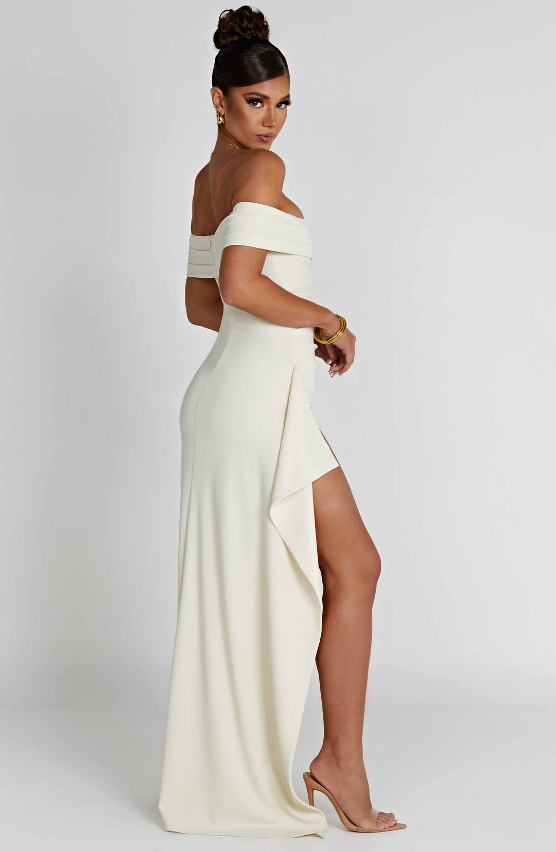 KIM | Abito Maxi in Satin Off-Shoulder